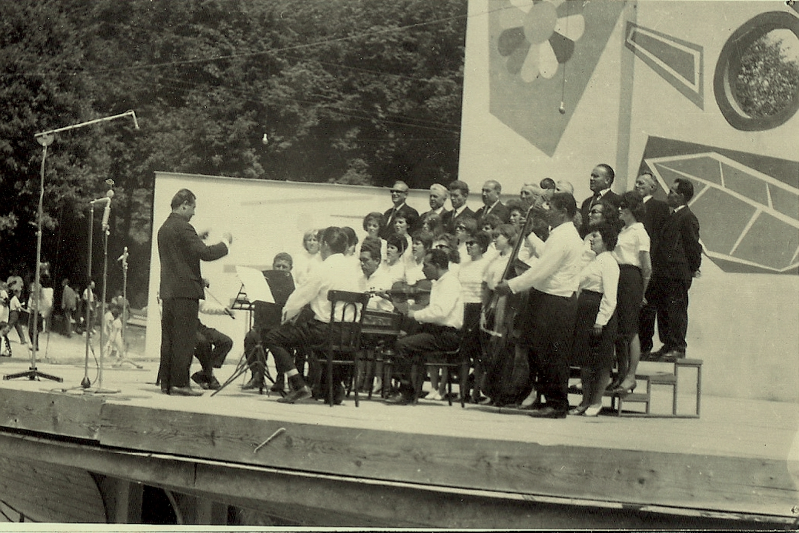 nagymegyeri-enekkar-1966a