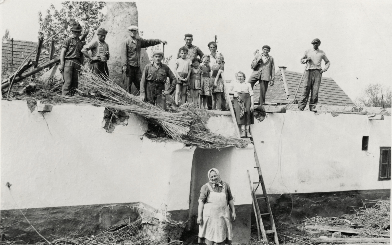 vasarut-regi-haz-bontasa