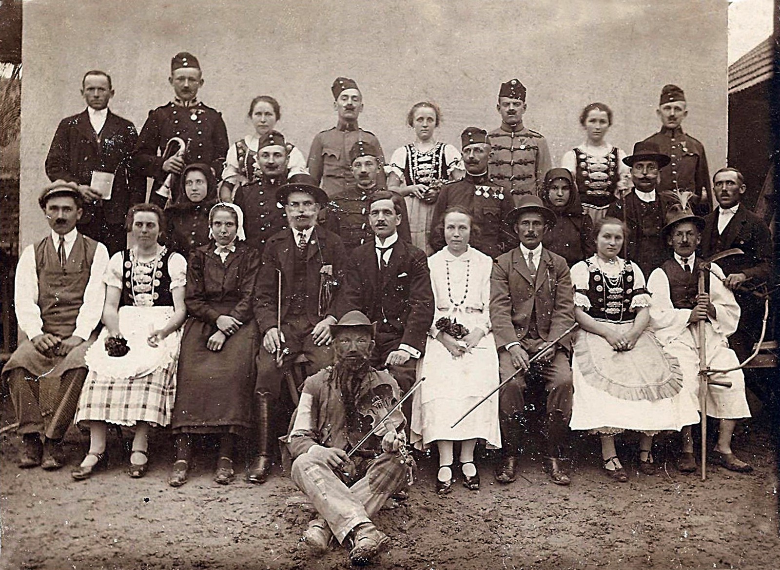 hontfuzesgyarmat-pintyo-es-pintyoke-1928