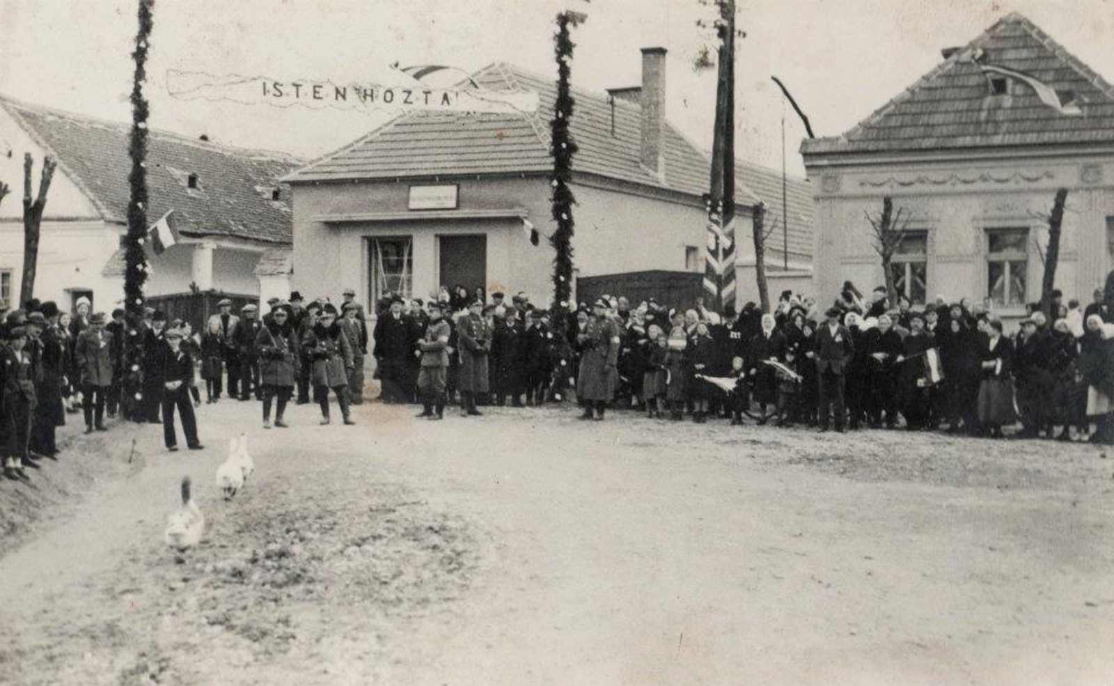 vaga-honved-bevonulas