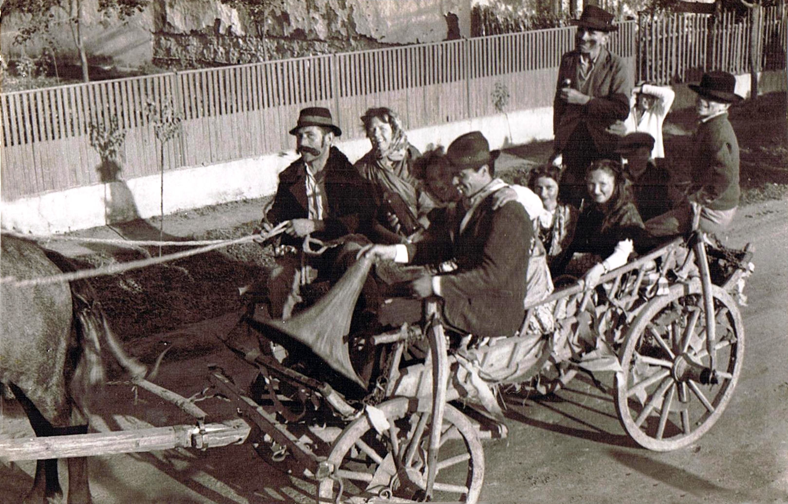 kohidgyarmat-szureti-felvonulas-2a