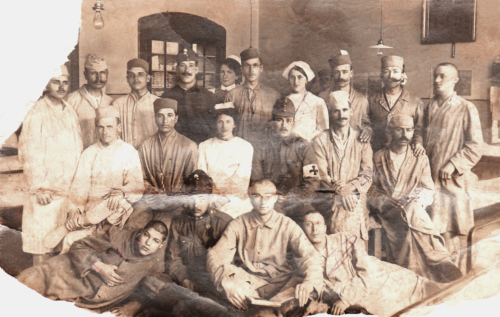 heteny-1-vilaghaboru-korhaz