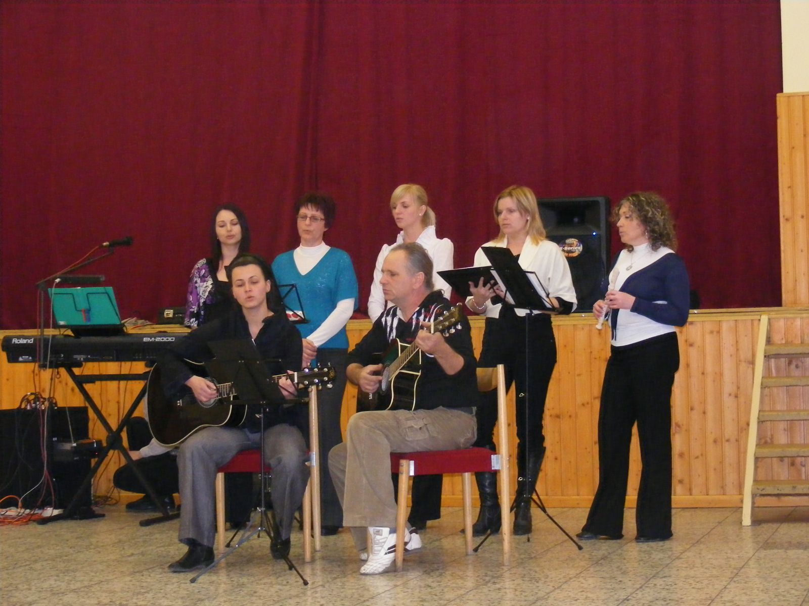 Az Ekecs-Apácaszakállasi pedagógusok műsora