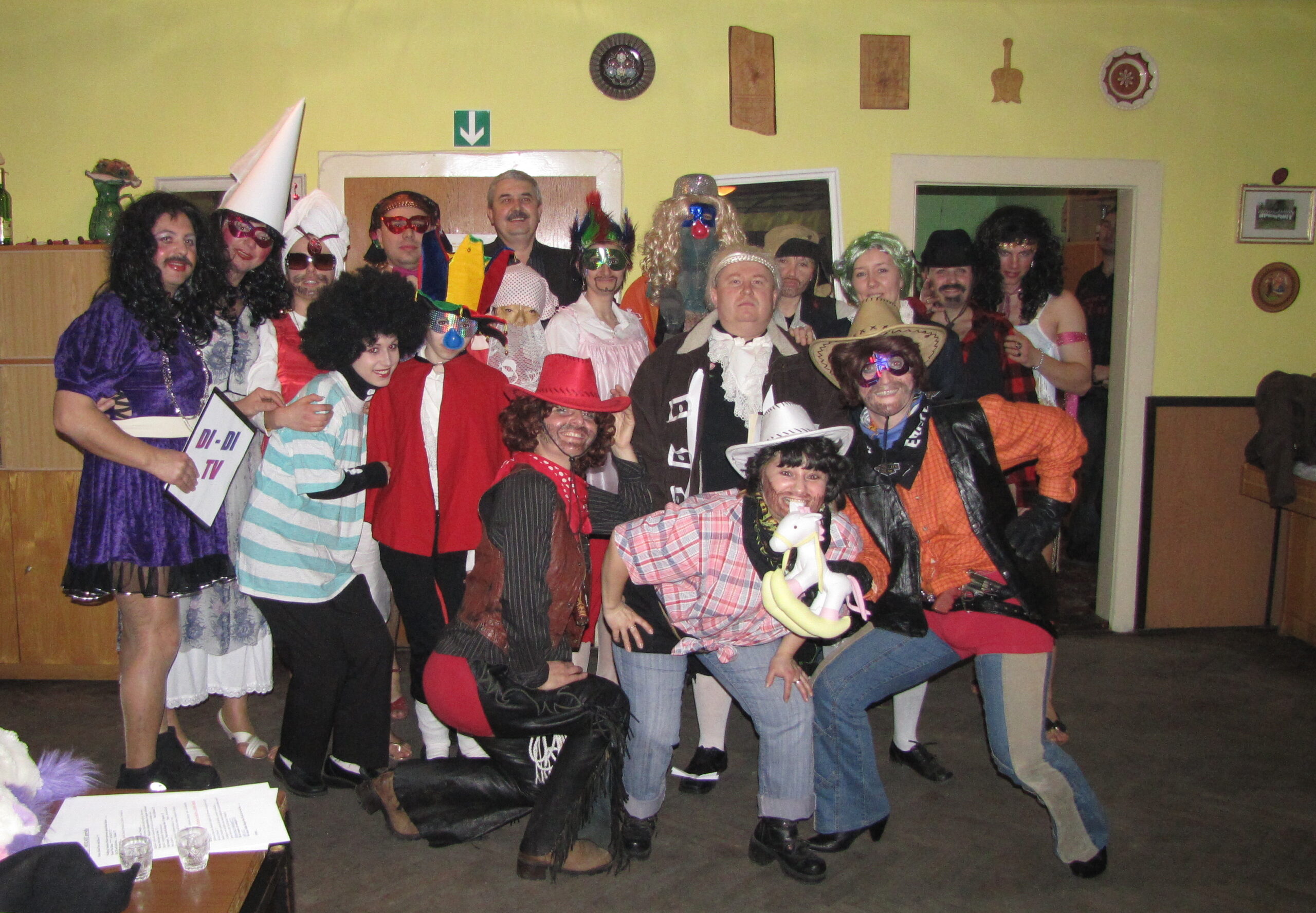 Hétfői asszonybál Ragyolcon