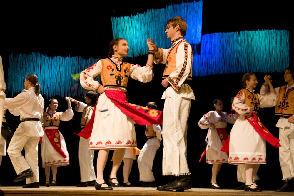 Csallóközi Néptáncegyüttes (55 éves) ünnepi műsora