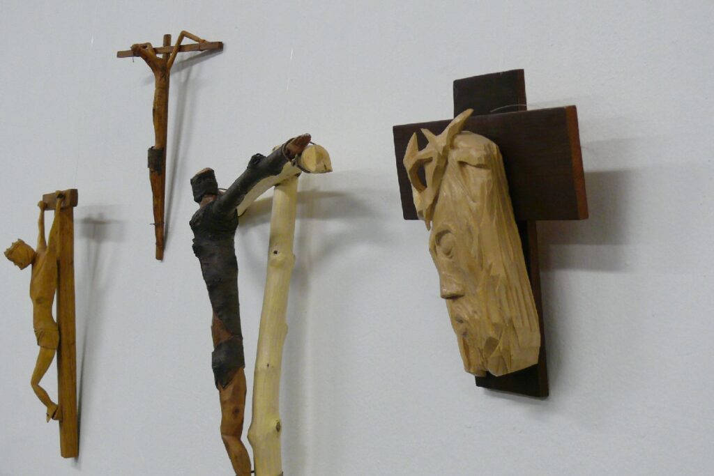 Ürge József: Fafaragások