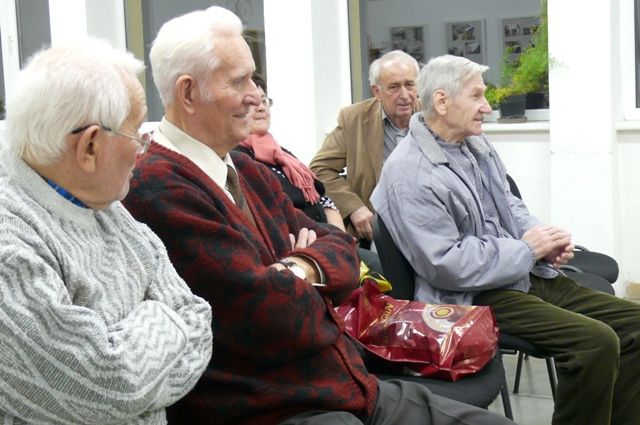 Szüllő Zoltán kérdezi az előadót