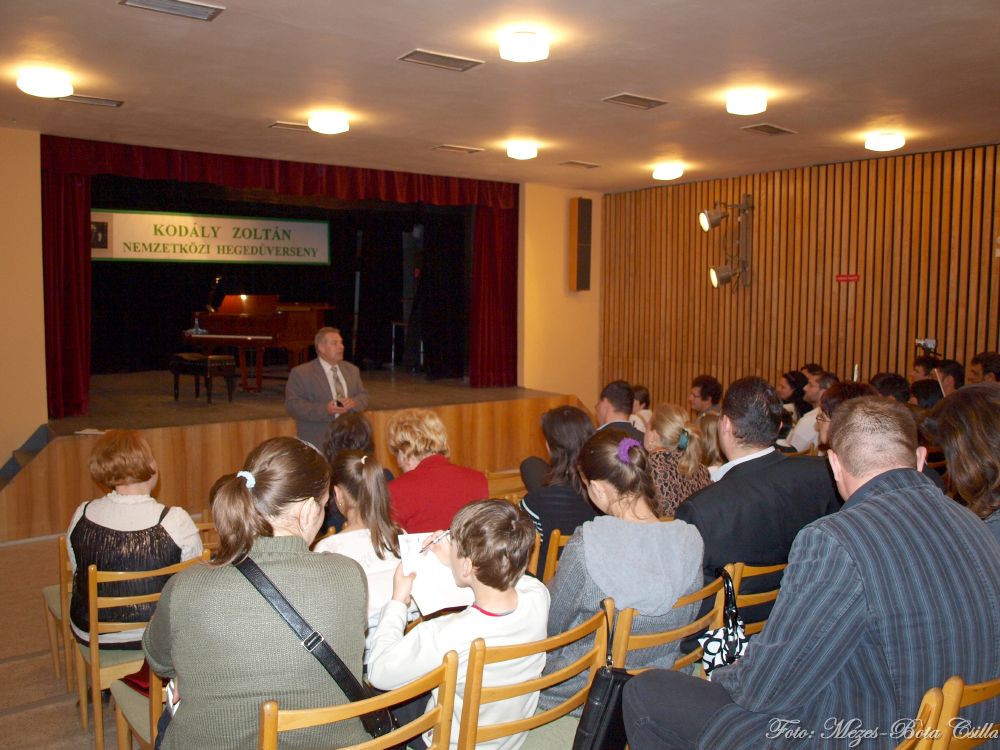 A versenyt megnyitotta Mézes Rudolf, a Csemadok országos alelnöke