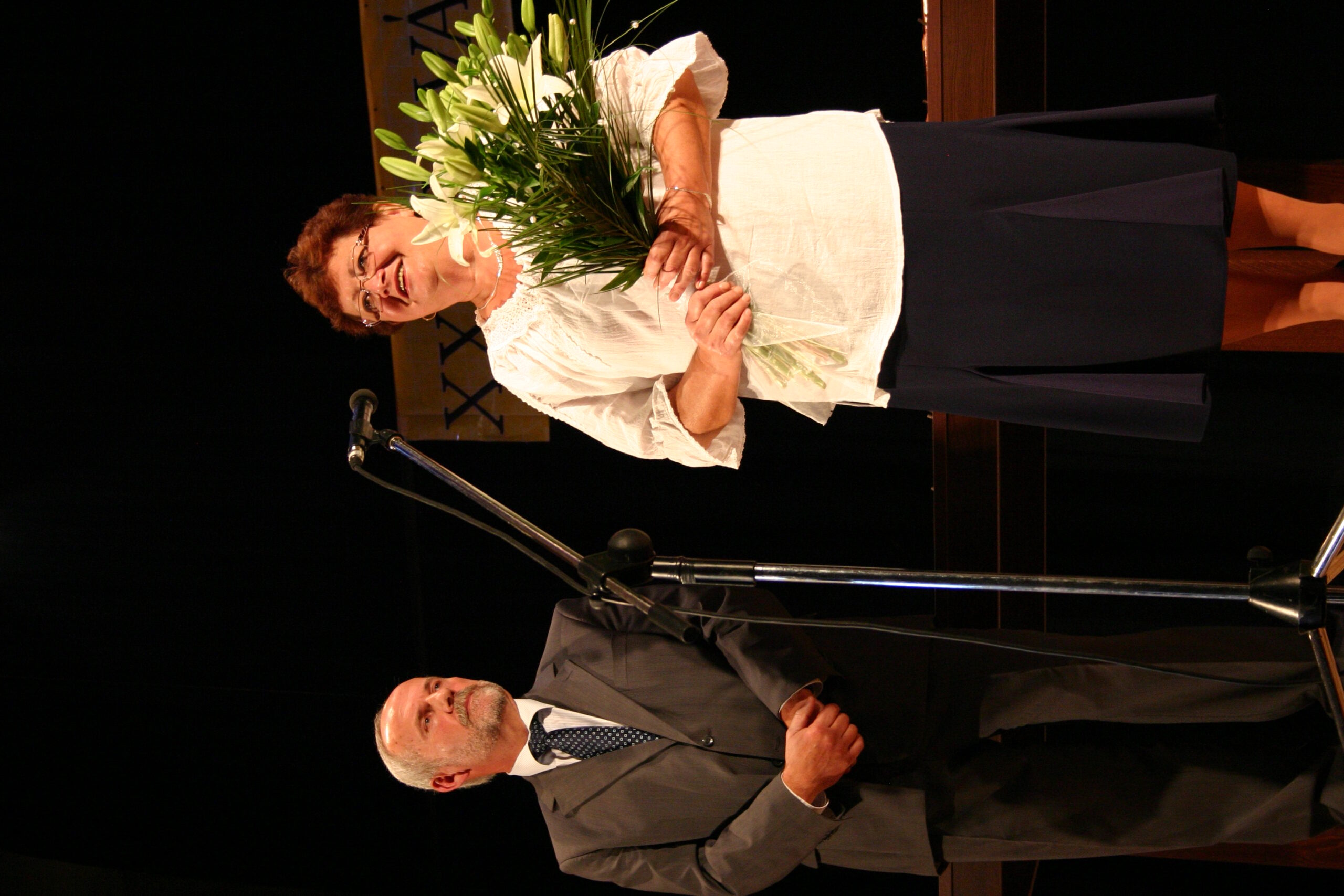 Megnyitó: Bób János polgármester és Kantár Éva a Csemadok elnöke